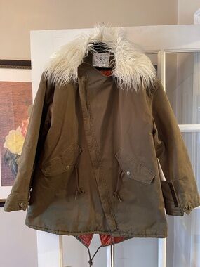 NWT BOUNDLESS NORTH olive parka w faux fur and quilted lining in M